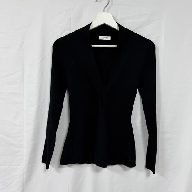 산드로(SANDRO) 골지 브이넥 니트