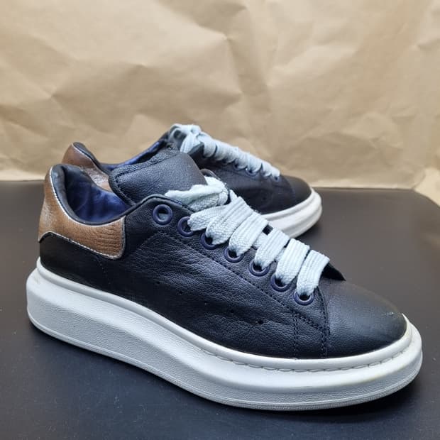 AMQ 여성스니커즈230 