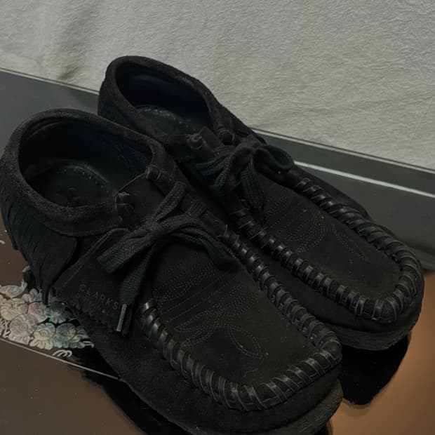 클락스 팜엔젤스 스웨이드 왈라비 블랙 UK6.5 / 255