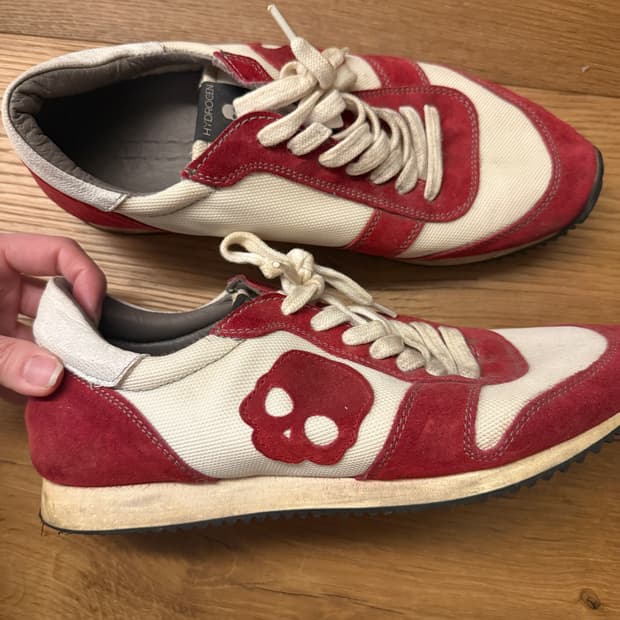 하이드로겐 41-42사이즈