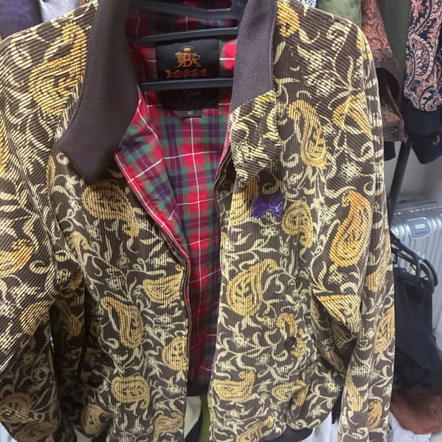 니들스 바라쿠타콜라보