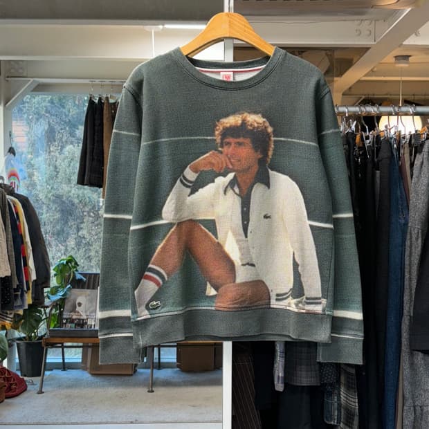 라코스테 빈티지 그래픽 스웻셔츠