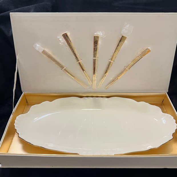 NARUMI Gift Gallery Bone China Server Se