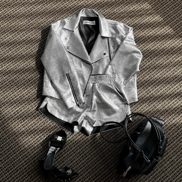 이투둘 실버 숏팬츠 FREE