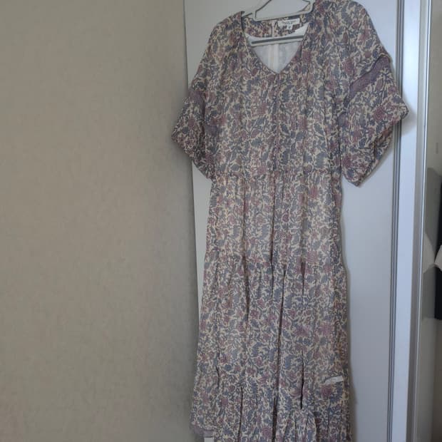 써스데이아일랜드 플라워 쉬폰 롱원피스