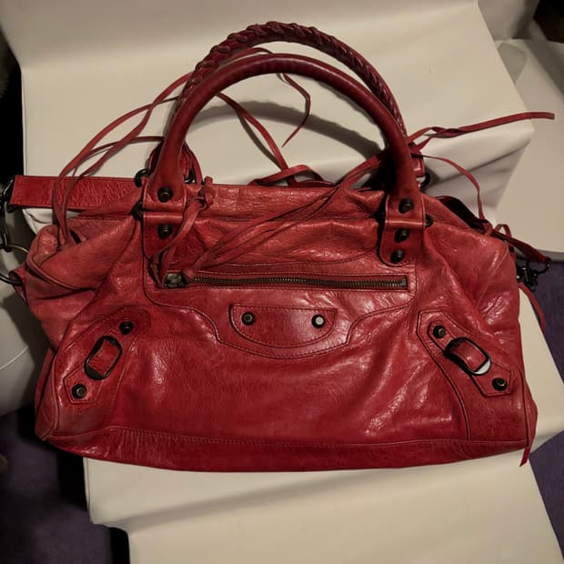 발렌시아가 모터백 시티백