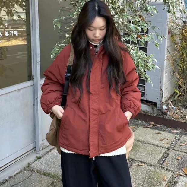 플랩 스토퍼 웰론 후드패딩 점퍼 브릭 컬러