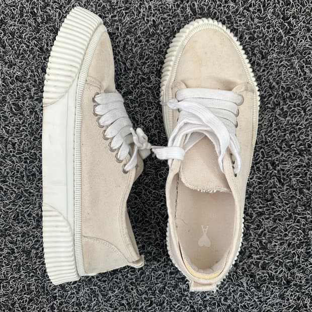 AMI 아미 스니커즈 베이지 41 (260mm)