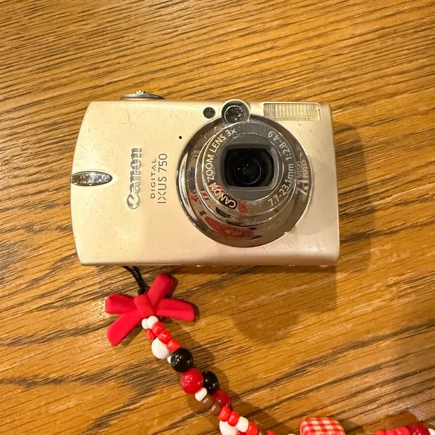 캐논 익서스750 디지털 카메라