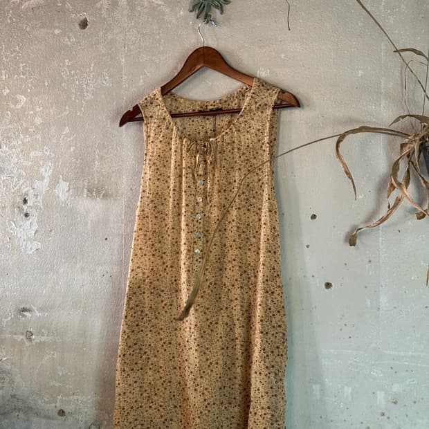 44-66 ) Drug Store's Floral Strap Dress