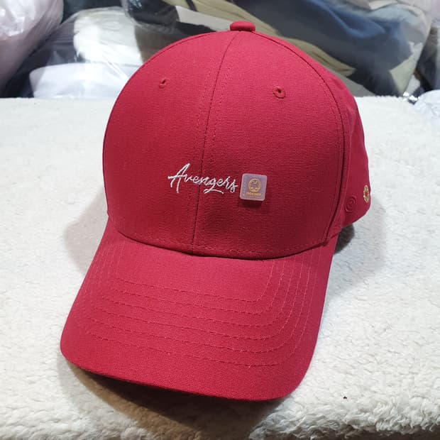 마블 어벤져스 빨간색 볼캡 모자