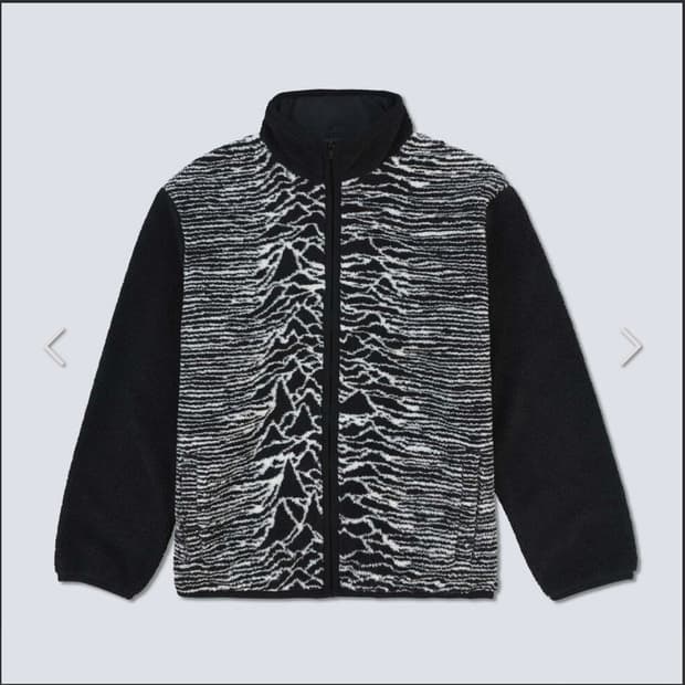 Pleasures x 조이 디비젼 플리스 m