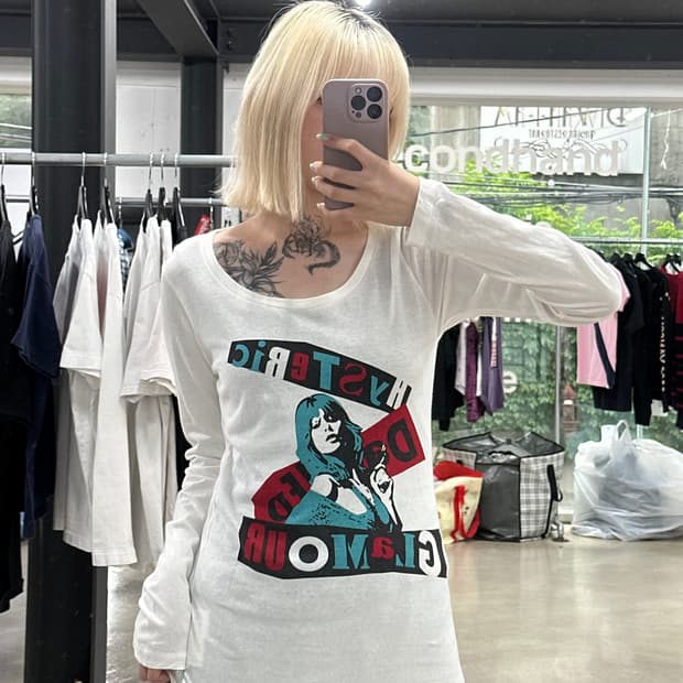 히스테릭 글래머 히스걸 프린팅 롱슬리브 라운드넥 티셔츠
