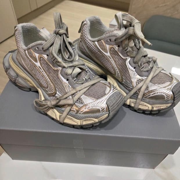 발렌시아가 3xl 37사이즈