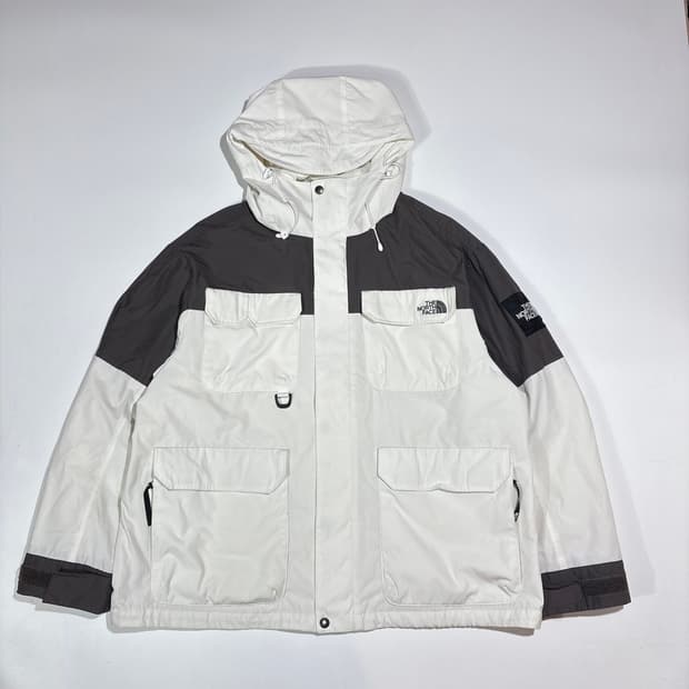 노스페이스 아이보리 배색 아웃도어 자켓