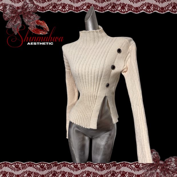 라떼갸루 트임 하이넥 버튼니트 