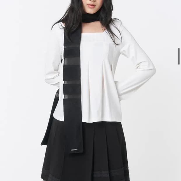 미세키서울 아코디언 탑 화이트