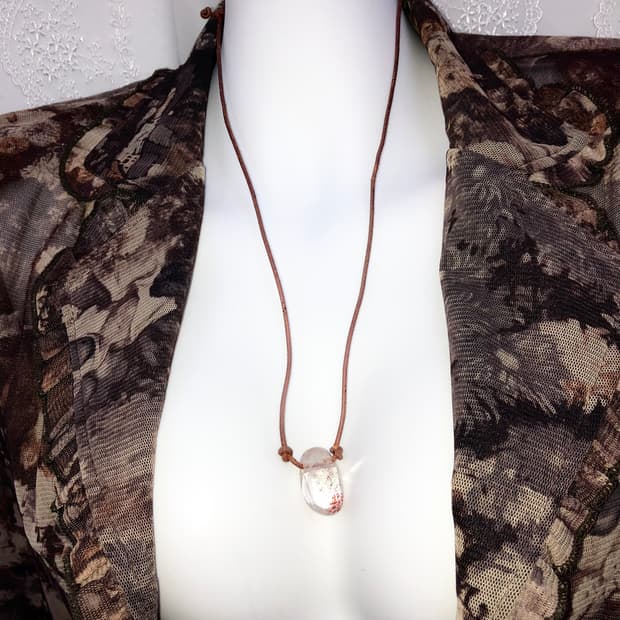red water-drop necklace