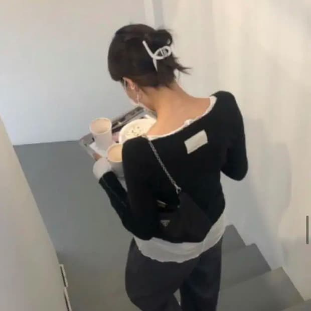 마뗑킴 스티치 니트 블랙