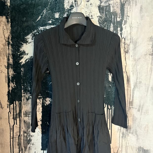 Pleated fabric long cardigan 