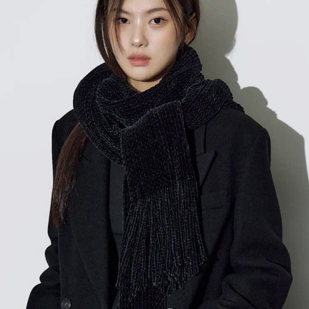 헬레네파리스 웨이빙 벨루어 롱 머플러