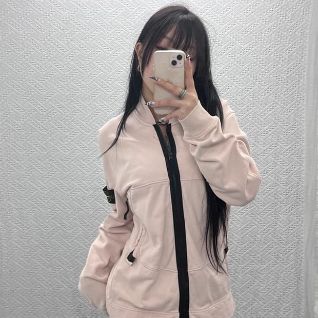 스톤 아일랜드 여리핏 멀티포켓 딸기우유 집업 자켓 95 C07616