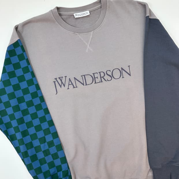 JW앤더슨 체커보드 맨투맨