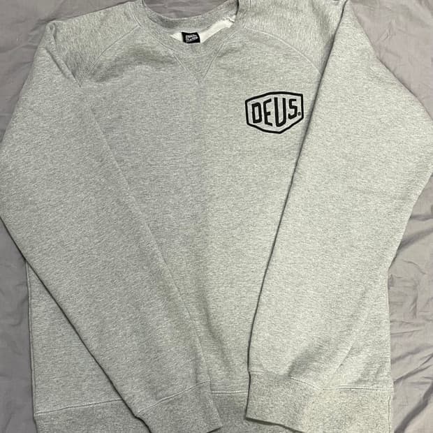 데우스 엑스 마키나 서울 어드레스 맨투맨