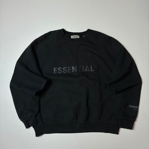 에센셜 피어오브갓 로고 시그니처 오버 맨투맨 PN8441