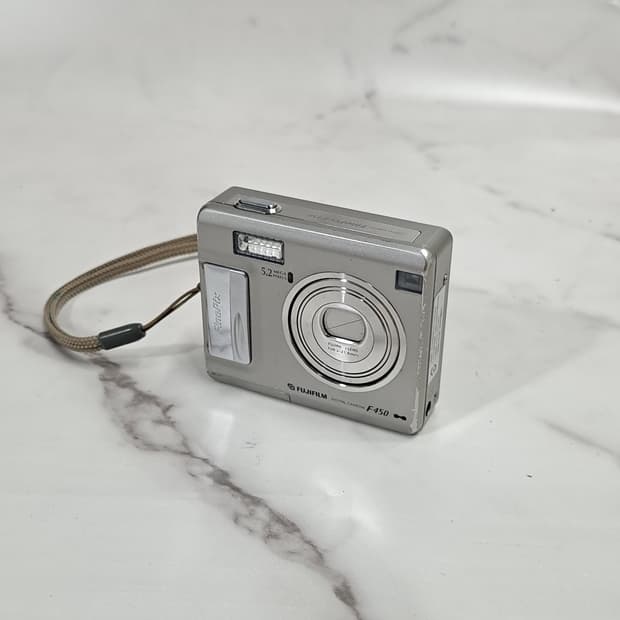 필름감성) 후지필름 파인픽스 Finepix F450 빈티지 디카