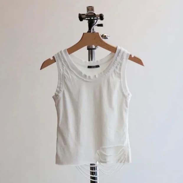 0tape 슬리브리스 나시 화이트