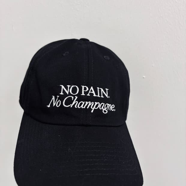 나일로라(NYLORA) 자수 볼캡 블랙