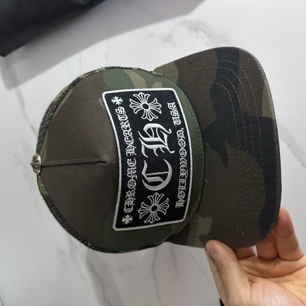 크롬하츠 ch 트러커햇 카모