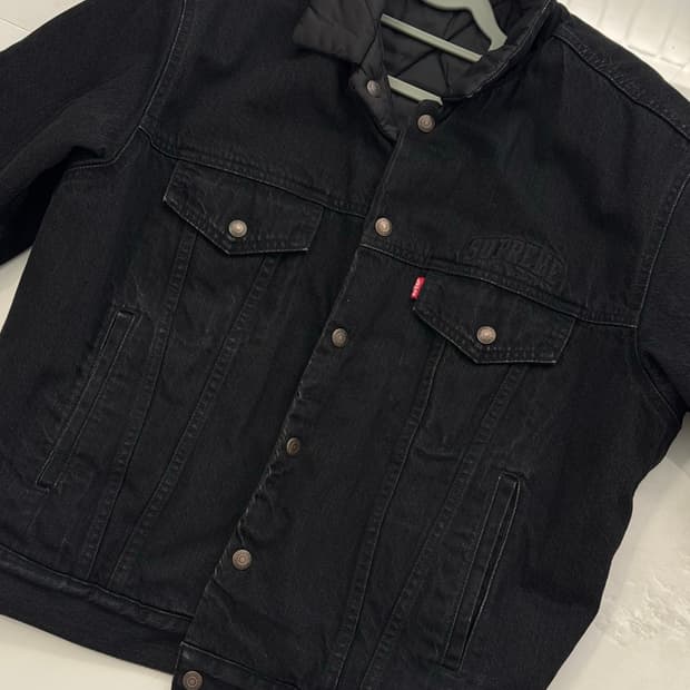 슈프림 x 리바이스 양면 누빔자켓