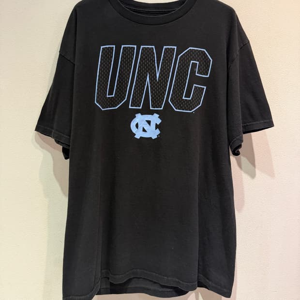 Majestic UNC North Carolina Graphic Tee