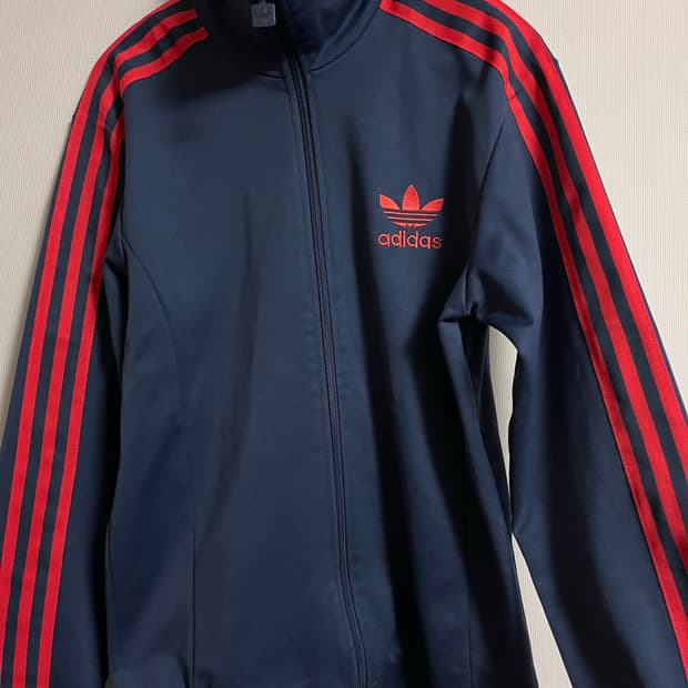 아디다스 유로파 네이비 레드 트랙탑 100