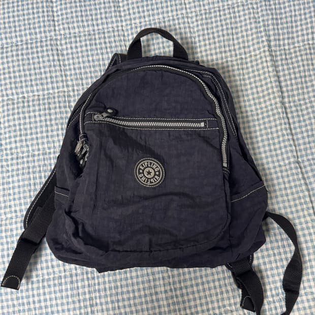 키플링 백팩