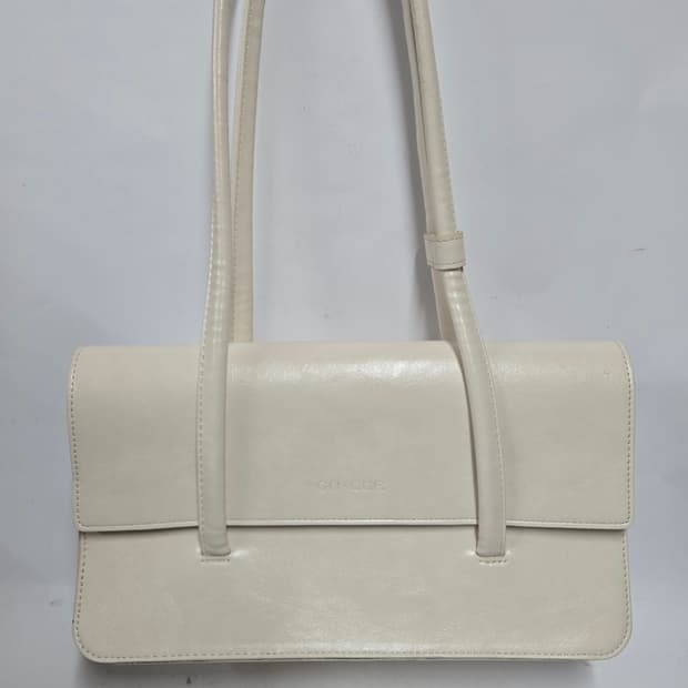 GO-CCE 고세 어반스퀘어  아이보리 숄더백