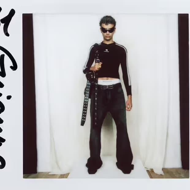 발렌시아가 로스트테잎 플레어진