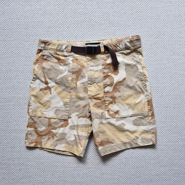 나이키 SB 립스탑 데저트 카모 쇼츠 32