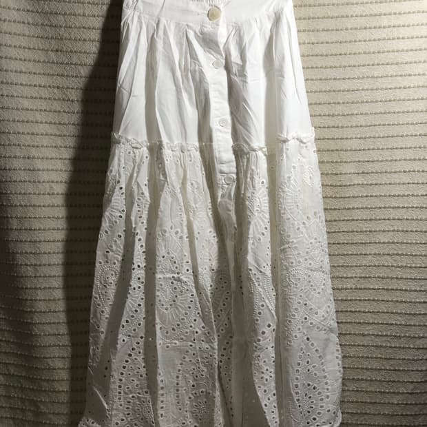 빈티지 화이트 자수 패턴 코튼 모리걸 롱 스커트
