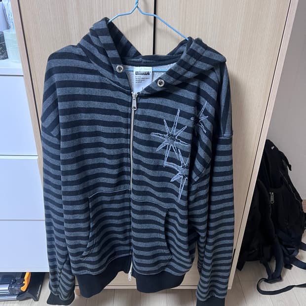 언타이틀드 후드집업