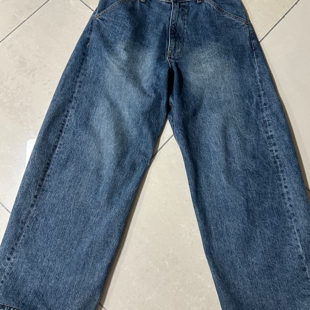 해칭룸 와이드커브진 워시드블루