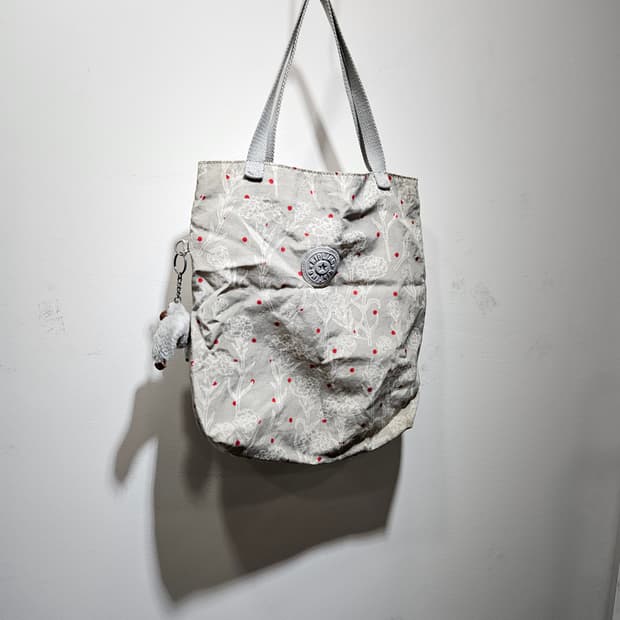 키플링 플라워 패턴 토트백 