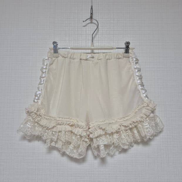 Language 히메갸루 오프화이트 스카팡