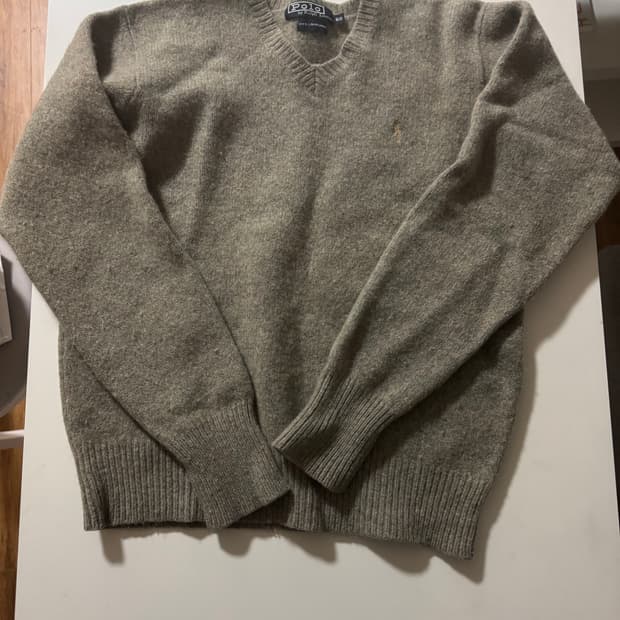 폴로 니트 카키