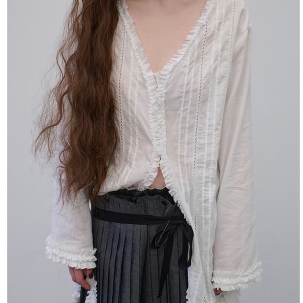 프레클 white ruffle lace blouse
