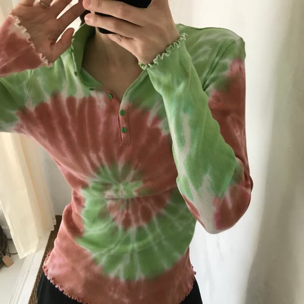 tie-dye high neck top