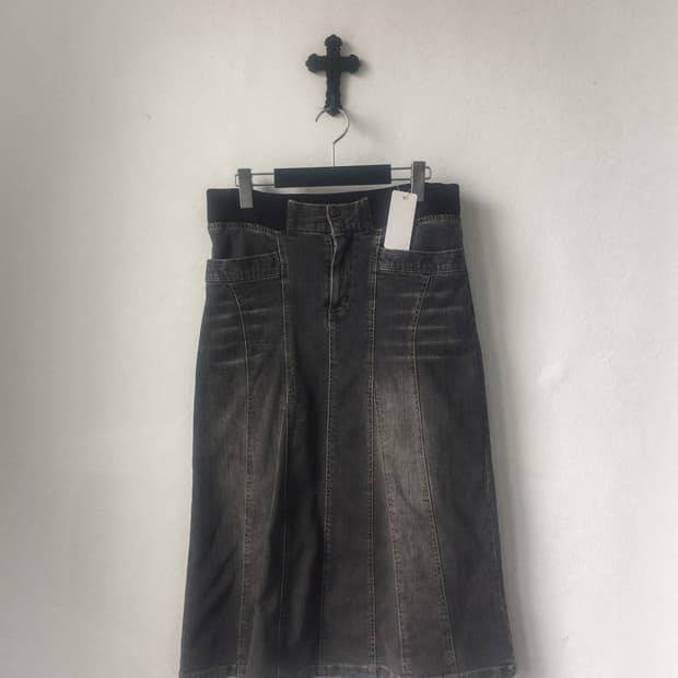 Washing long skirt