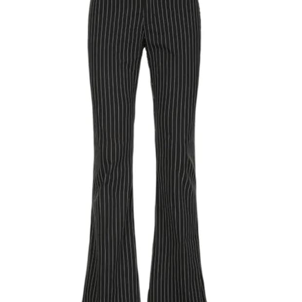 핀스트라이프 로우 라이즈 부츠컷 플레어 팬츠